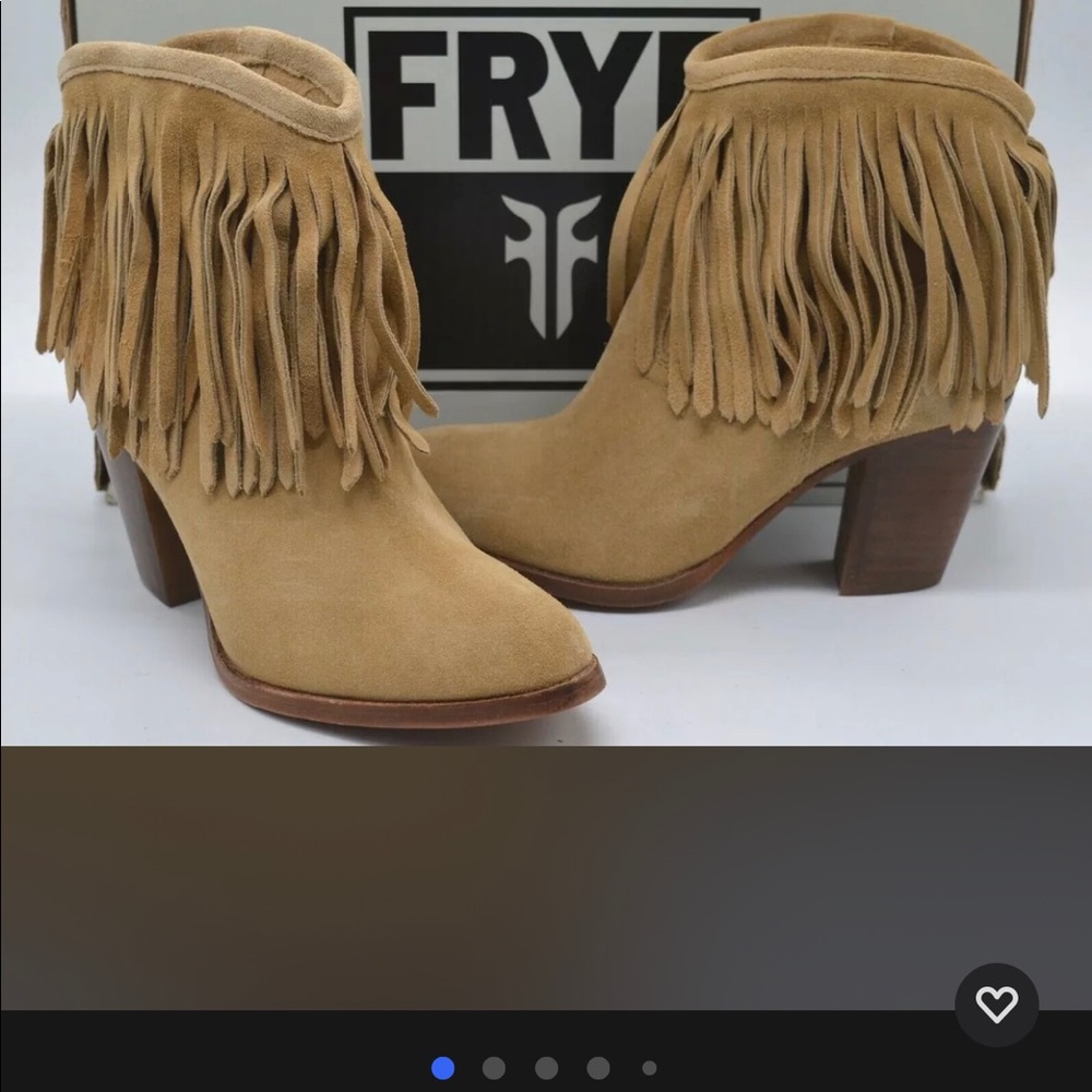 Frye Ilana fringe short booty